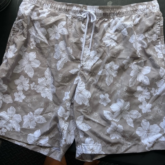 NWT Bundle of Men’s Swim Trunks Size XXL - Picture 4 of 8